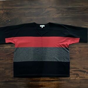 Neiman Marcus sweater size M